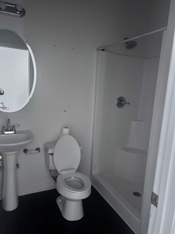 Building Photo - 1627 W Main St