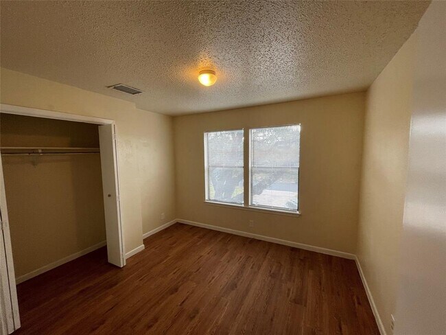 Building Photo - 4900 Cana Cove