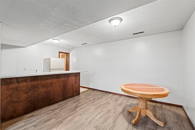 Building Photo - 16 Penfro Dr