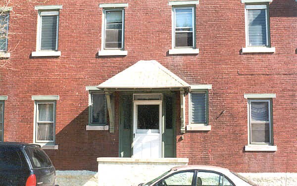 Primary Photo - 16 W Washington St