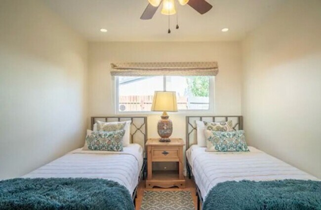 Building Photo - 46755 Highland Palms Dr