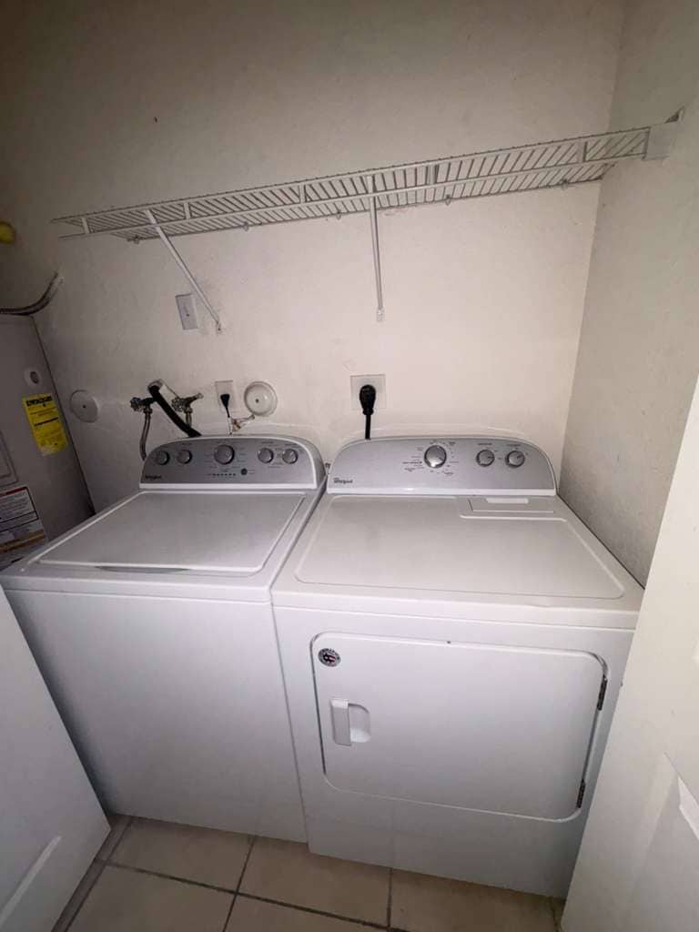 Building Photo - 2819 SE 15th Rd