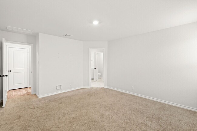 Building Photo - 165 Kakapo Dr