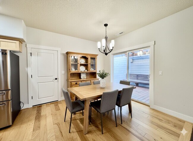 Building Photo - Beautiful 3 Bedroom Home Located in The Meadows at Baseline Woods Neighborhood Close to Nike and ...