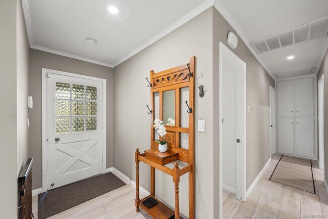 Building Photo - 5765 Bounty St