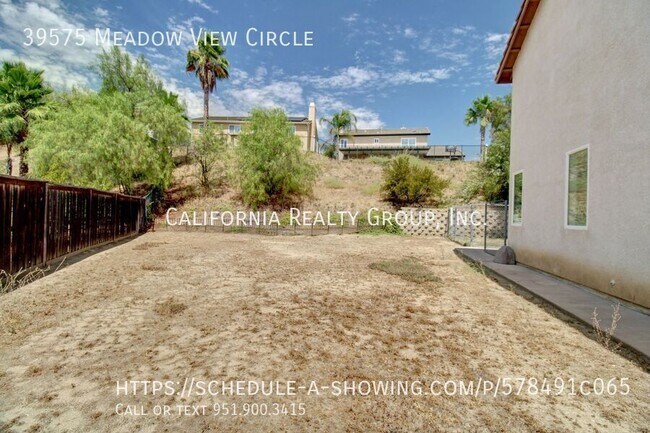 Building Photo - 39575 Meadow View Cir