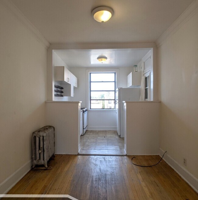 Building Photo - 2338 N Spaulding Ave