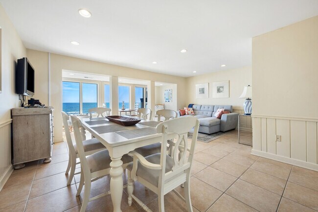 Building Photo - 409 Debordieu Blvd