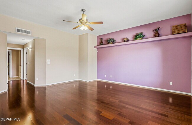 Building Photo - 312 Desert Garden Dr