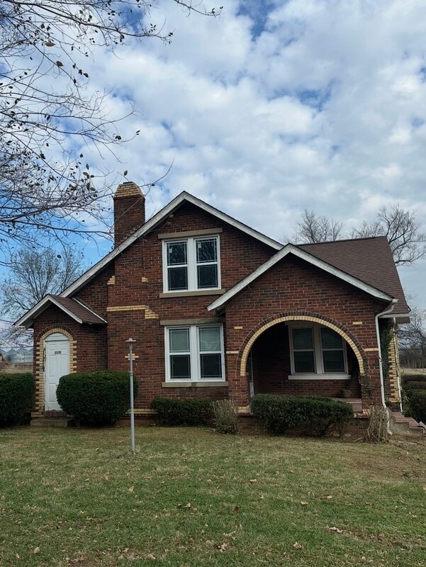 Building Photo - 406 North Main St