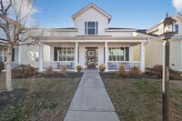 Building Photo - 105 Crossandra Ave