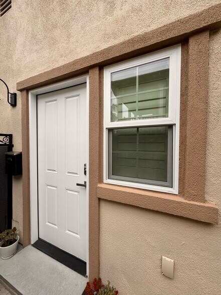 Building Photo - 41 Via Cancion