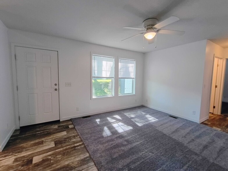 Building Photo - 2005 Falcon Terrace NW