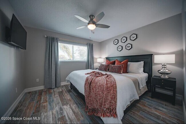 Building Photo - 208 Seminole Ave W