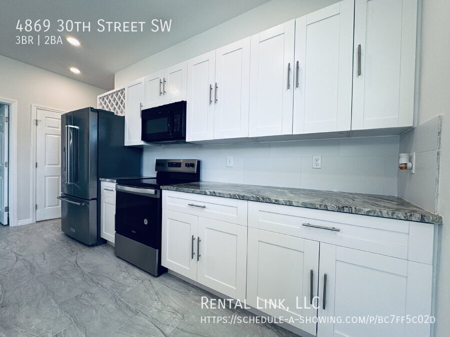 Building Photo - 4869 30th St SW