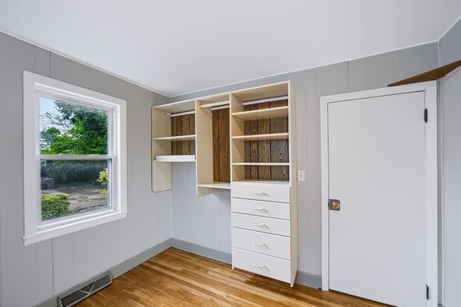 Building Photo - 22 Ruggles St