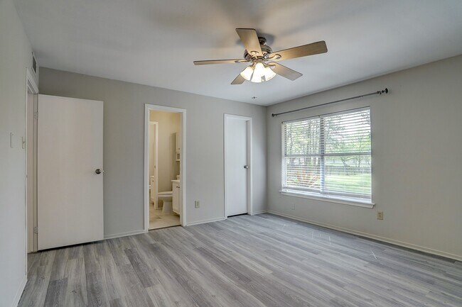 Building Photo - 74 Maple Branch St