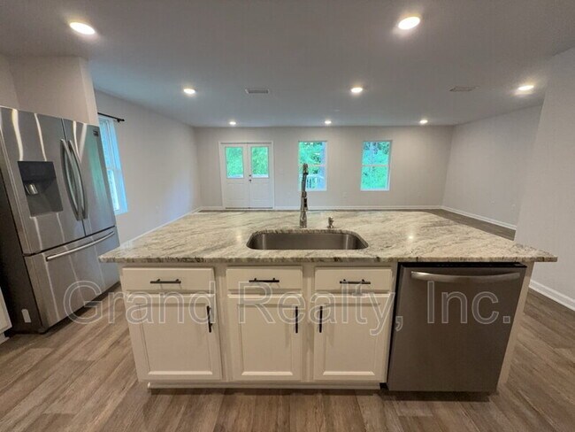 Building Photo - 4633 Integrity Ct