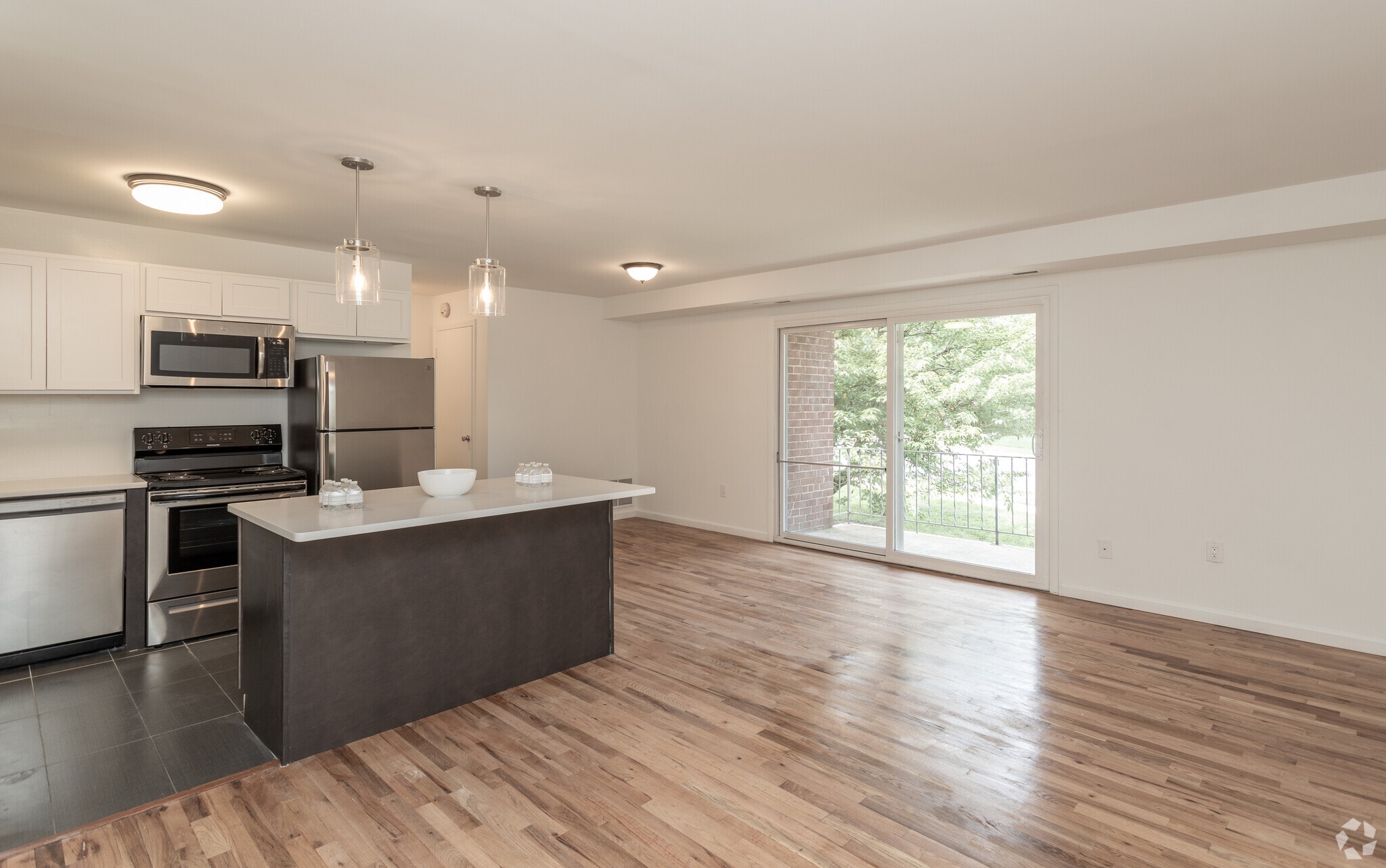 Perry Hall Apartments 3831 E Joppa Rd Nottingham MD 21236 Apartment