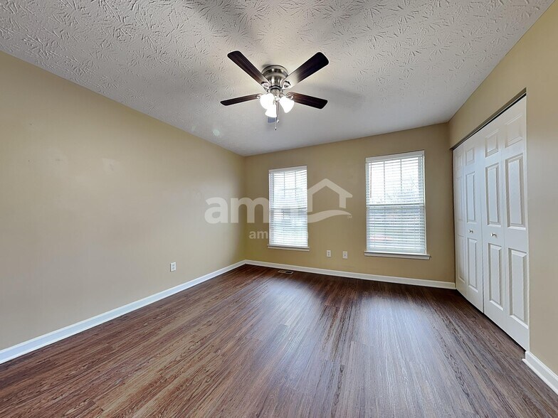 Building Photo - 5117 Rivers Edge Blvd