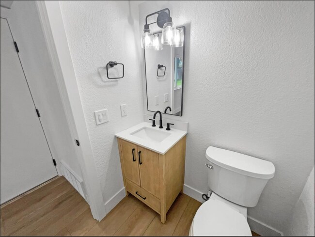 Building Photo - 7952 Summerplace Dr