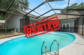 Building Photo - Chic Stylish Pool House newly renovated