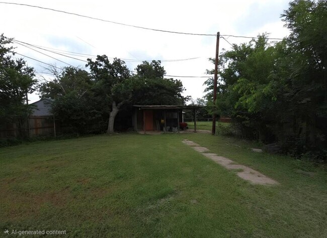 Building Photo - 926 Pecan St