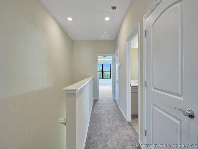 Building Photo - 4825 Chantilly Rd