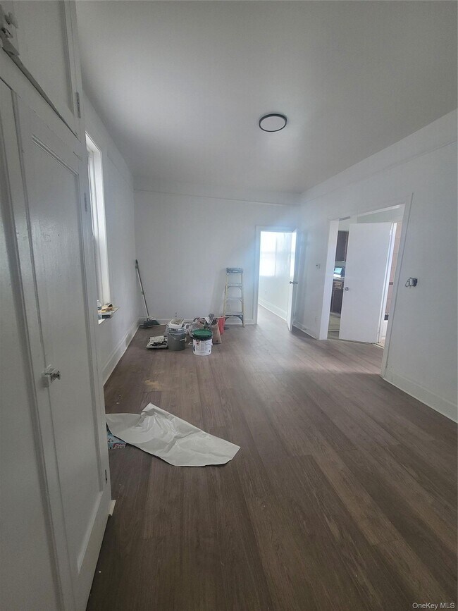 Building Photo - 3553 Holland Ave