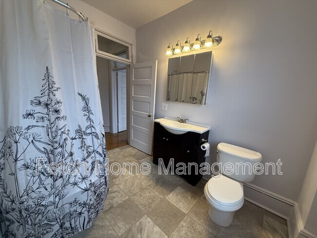 Building Photo - 125 E State St