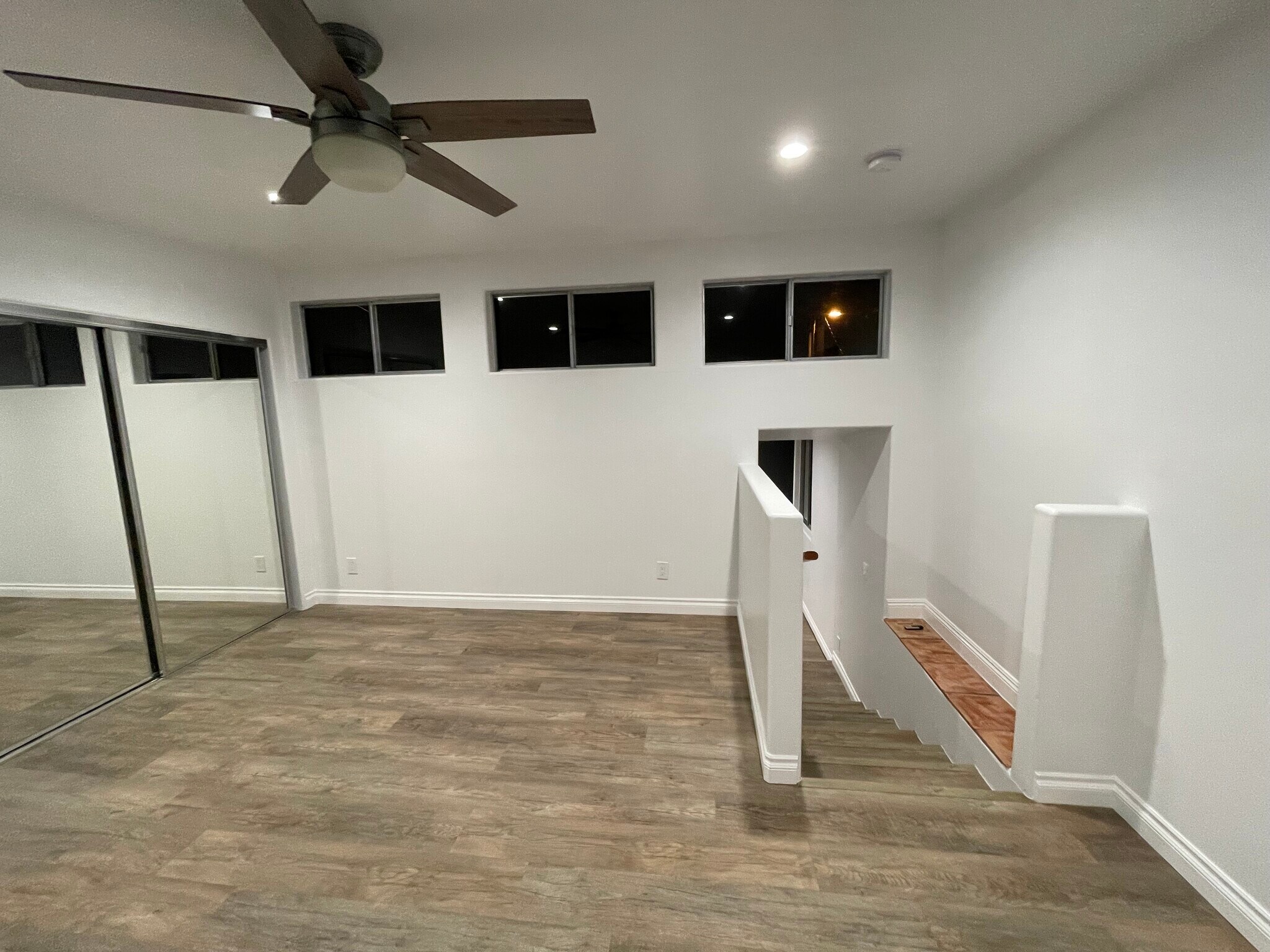 Building Photo - 205 7th Ave