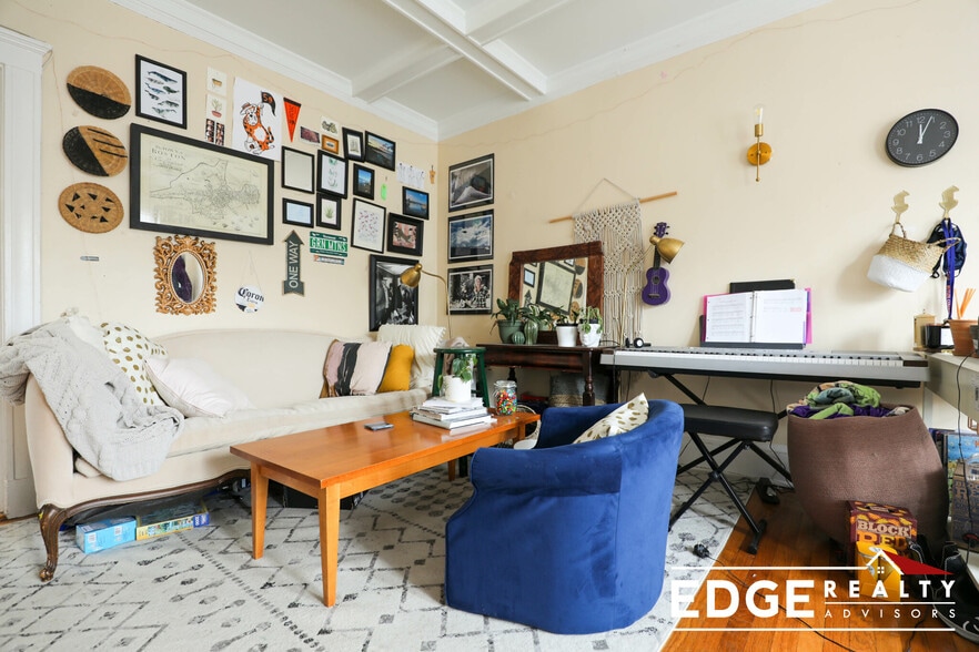 Building Photo - 1742 Commonwealth Ave