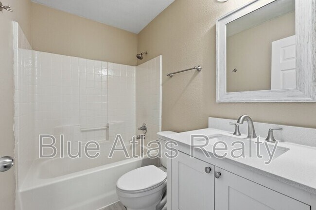 Building Photo - 601 Steerman Ct