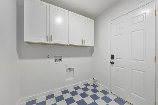 Building Photo - 1912 Cannonwood Ln