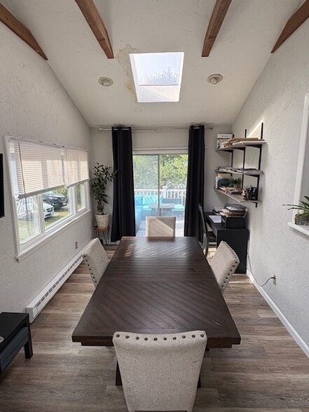 Sunroom / Dining / Extra room - 15 Beverly Hl