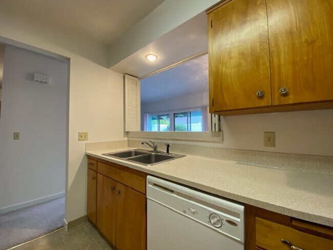 Building Photo - 1151