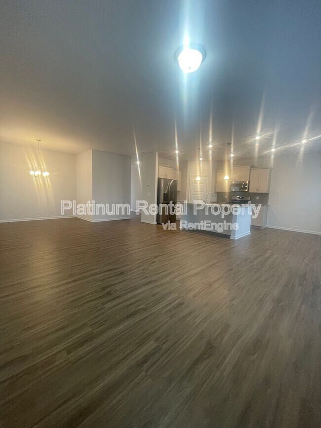 Building Photo - 350 Cranston Dr