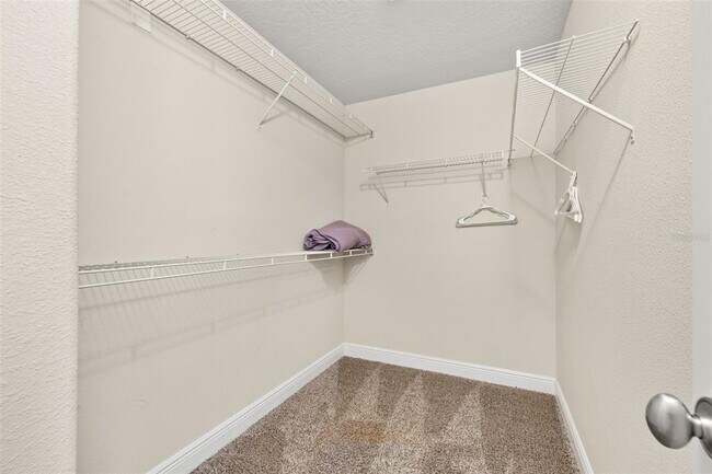 Building Photo - 5373 Oakbourne Ave