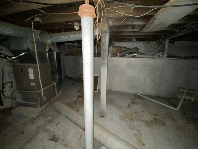 Building Photo - 1938 E Calvert St