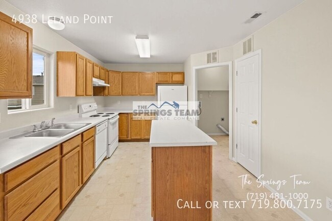 Building Photo - 4938 Leland Point