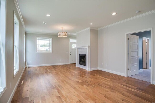 Building Photo - Beautiful Cottage At Walden Park