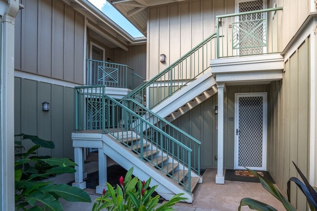 Building Photo - Beautiful Fully Furnished, 3 Bed/2 Bath Kai Ani Village Townhome