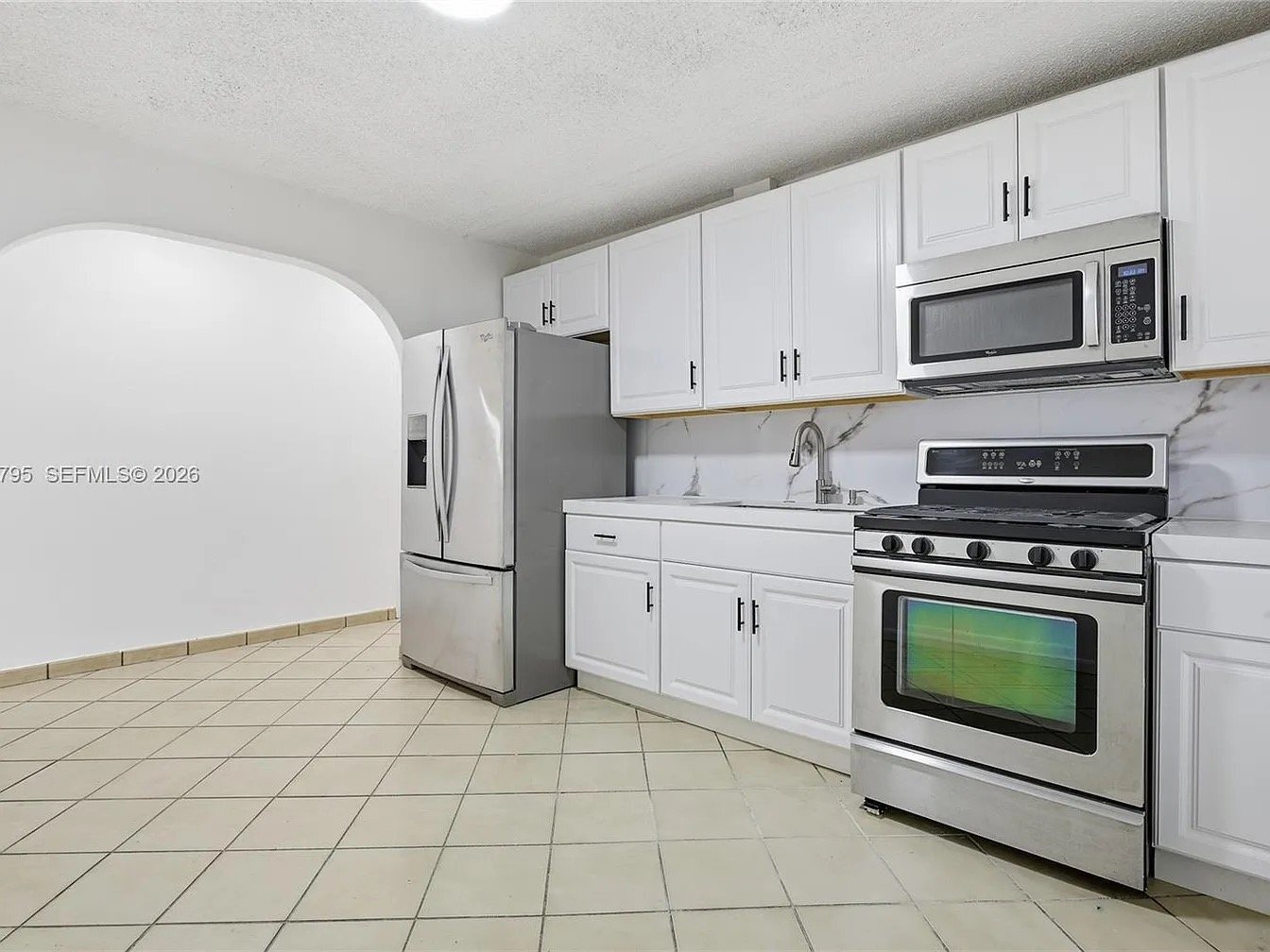 Building Photo - 18810 SW 25th Ct