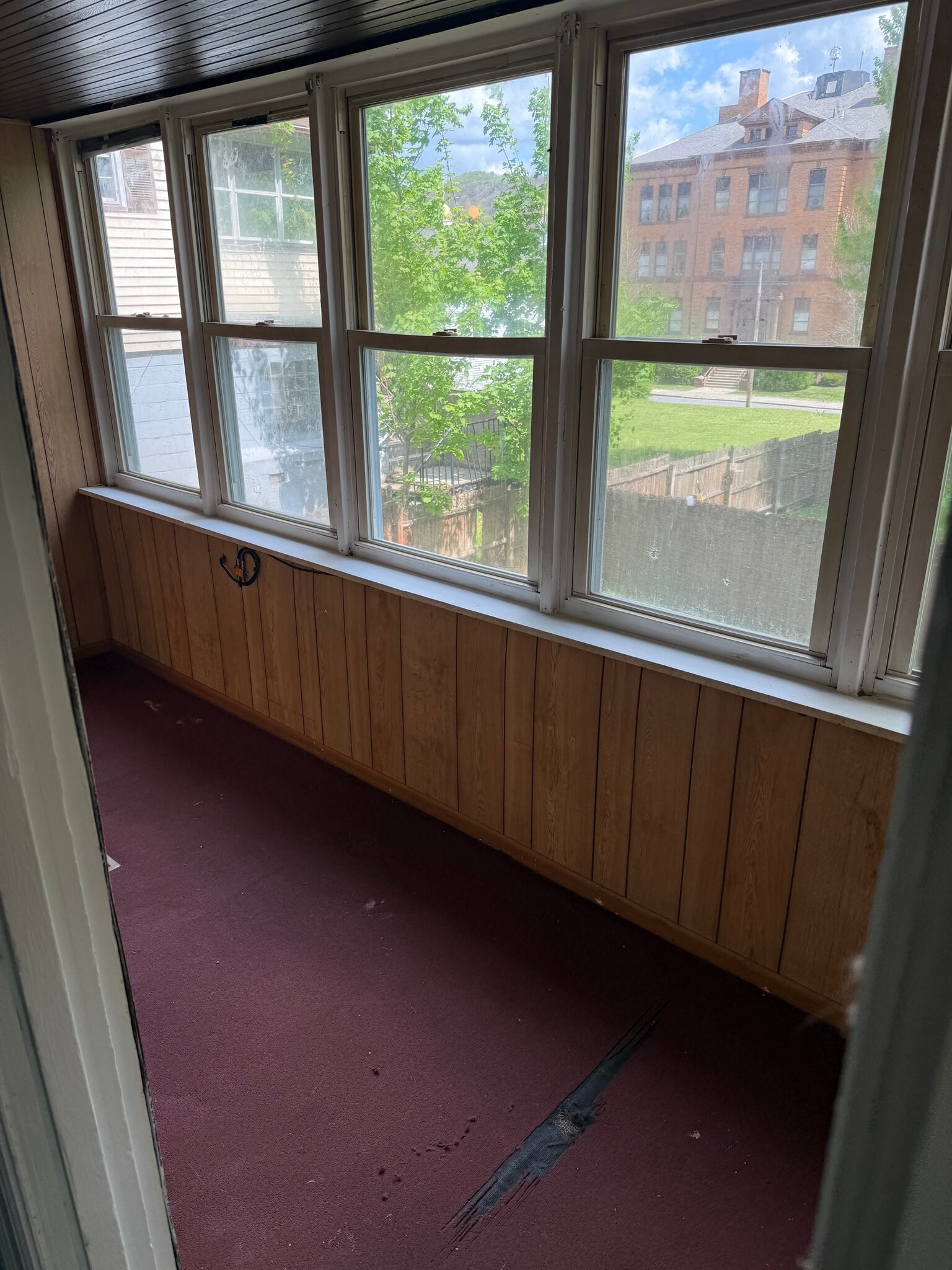 Building Photo - 273R Garfield St