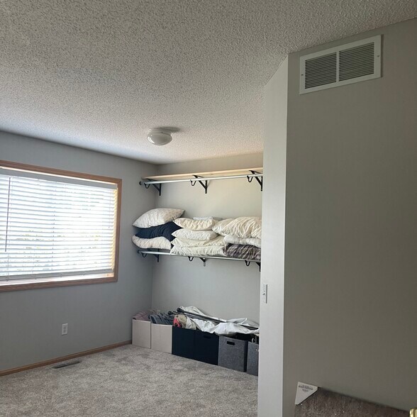 Building Photo - 5420 Fawn Meadow Curv SE