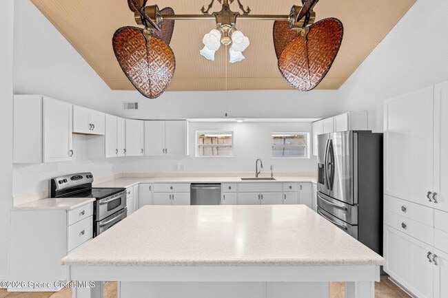 Building Photo - 1625 Hortana Dr