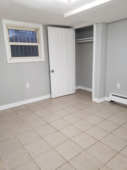 Building Photo - 599 Bramhall Ave