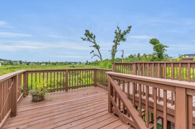 Building Photo - 7918 Holly Hills Dr