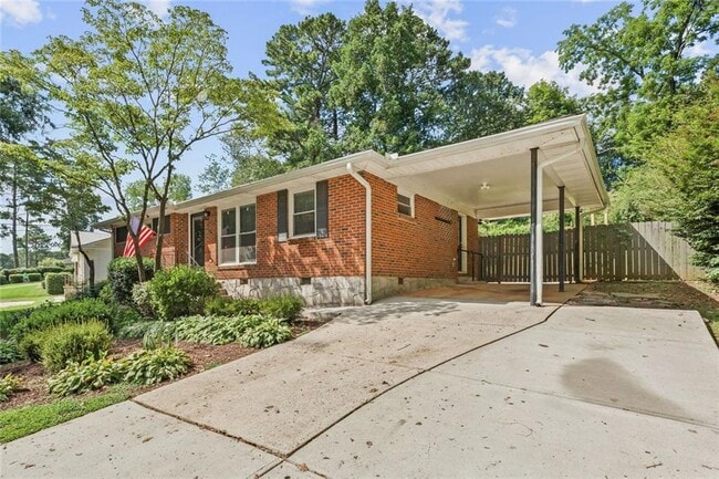 Building Photo - 2679 Harrington Dr