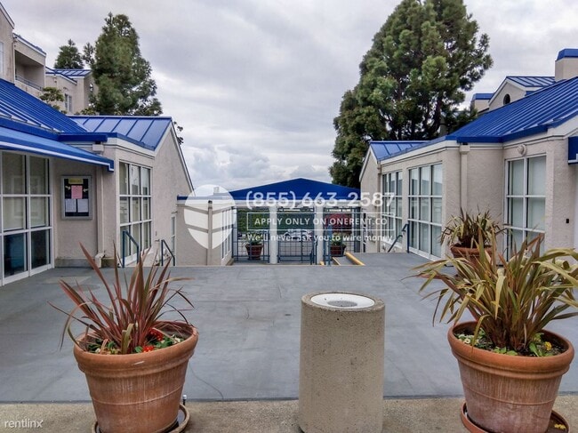 Building Photo - 535 Pierce St